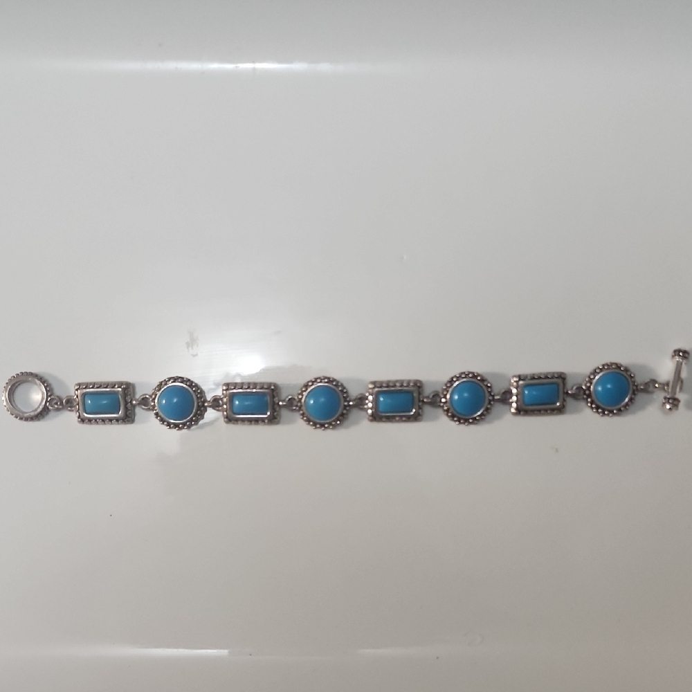 Elegant Silver and Blue Bracelet #138